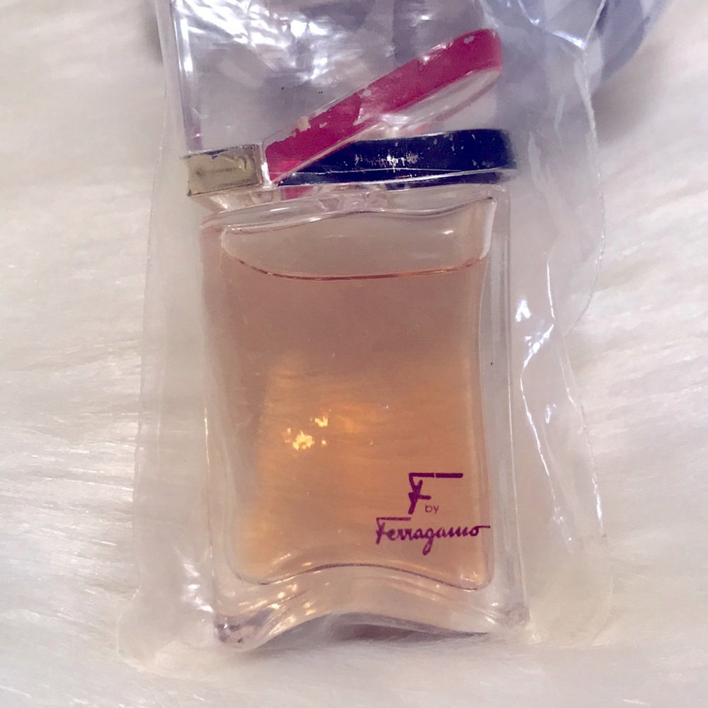 ❣️RARE Women “F 4 Fetish” Salvatore Ferragamo Mini VINTAGE VANITY COLLECTIBLES